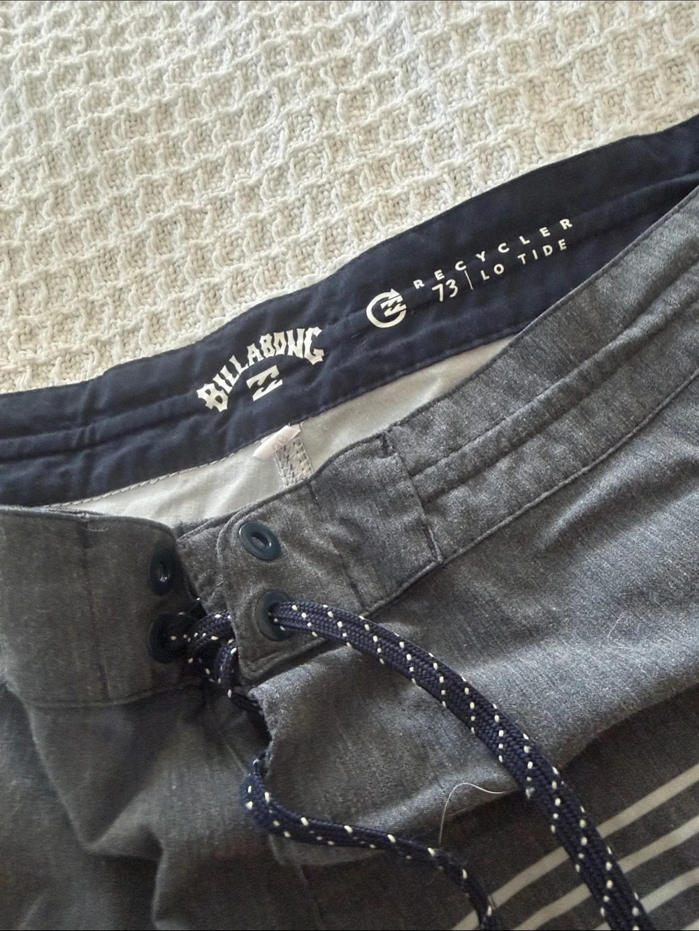 Billabong Men’s Gray Patterned Board Shorts with Navy Drawstring